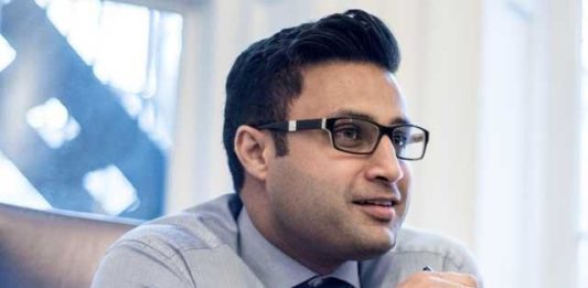 وزیراعظم نے زلفی بخاری کو معاون خصوصی برائے اوورسیز پاکستانی مقرر کر دیا