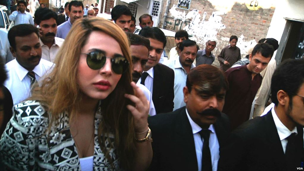 ماڈل گرل ایان علی کے ناقابل ضمانت وارنٹ جاری