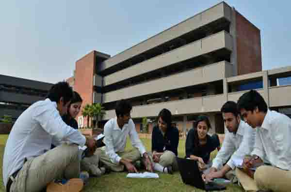 پرائیوٹ سکولز یا فحاشی کے اڈے