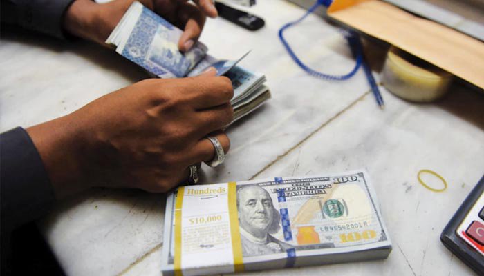 انٹربینک اور اوپن مارکیٹ میں ڈالر کی قدر میں اضافہ