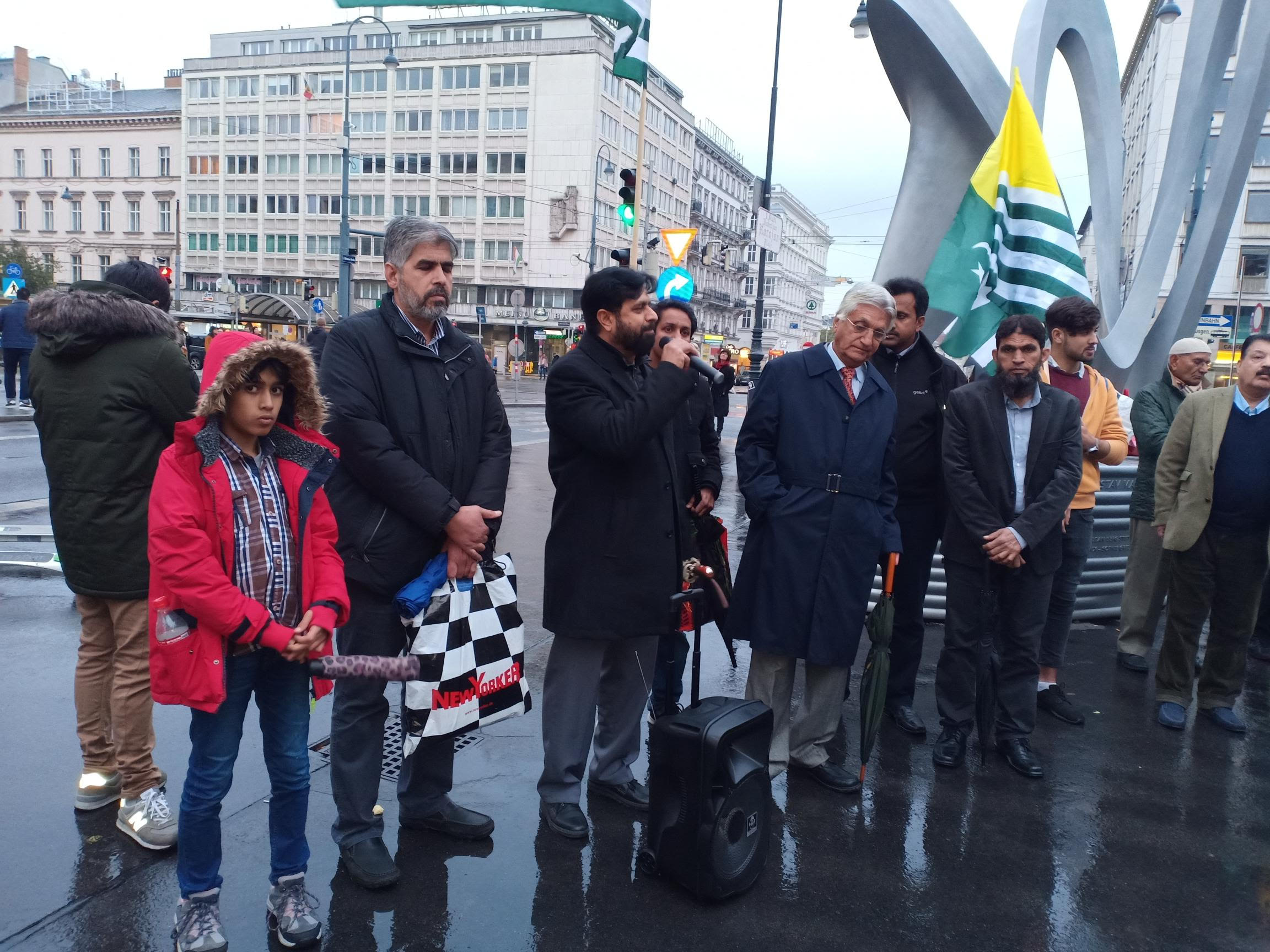 KHASMIR BLAK DAY PFA VIENNA