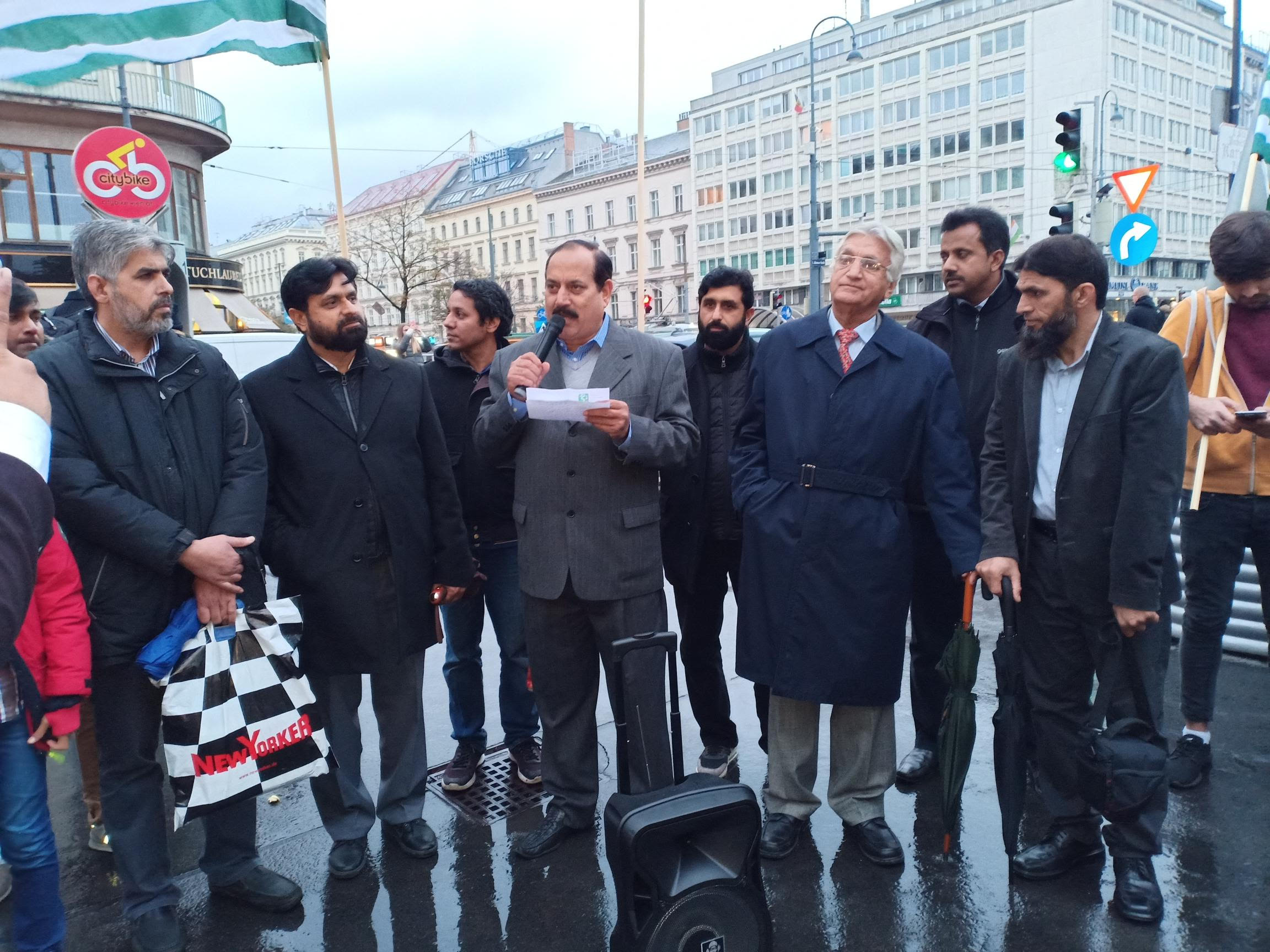 KHASMIR BLAK DAY PFA VIENNA