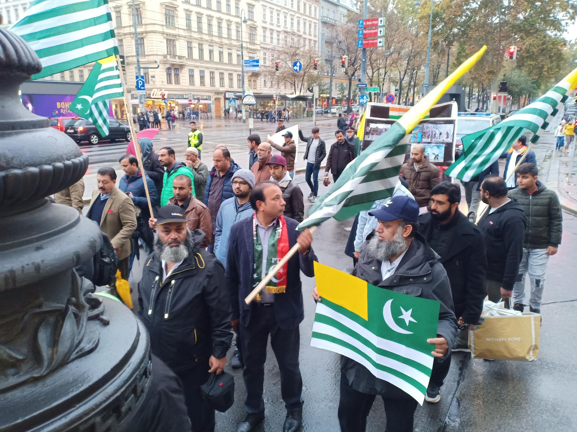 KHASMIR BLAK DAY PFA VIENNA