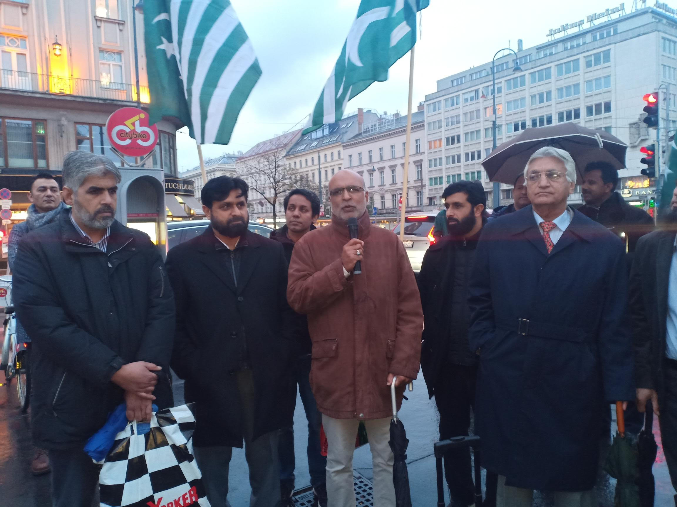 KHASMIR BLAK DAY PFA VIENNA