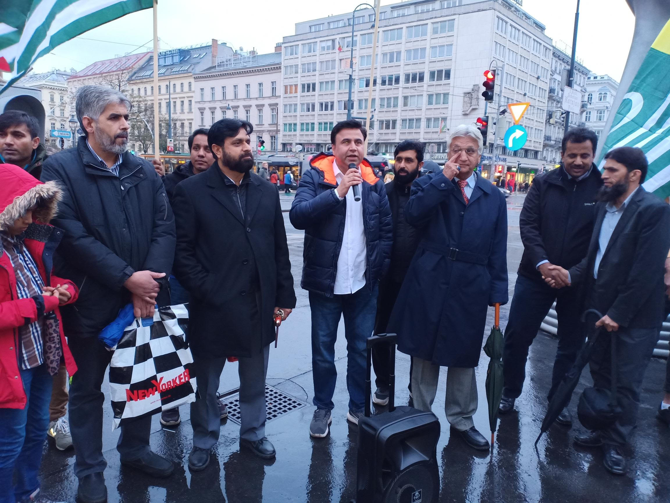 KHASMIR BLAK DAY PFA VIENNA