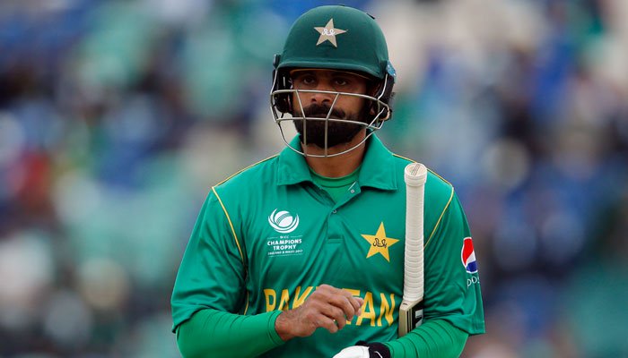 محمد حفیظ آسٹریلیا کے خلاف سیریز کیلئے دبئی طلب