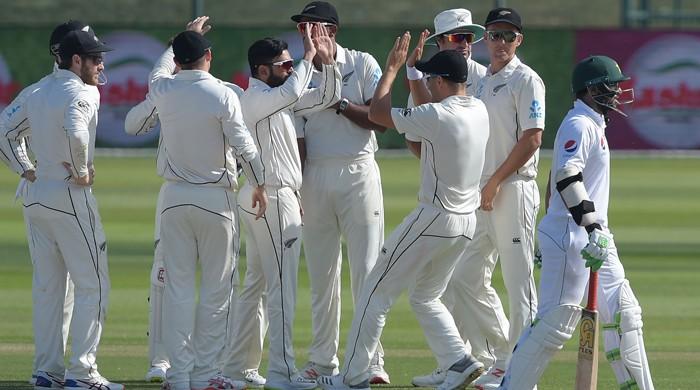 ابوظہبی ٹیسٹ: نیوزی لینڈ نے سنسنی خیز مقابلے کے بعد پاکستان کو شکست دیدی