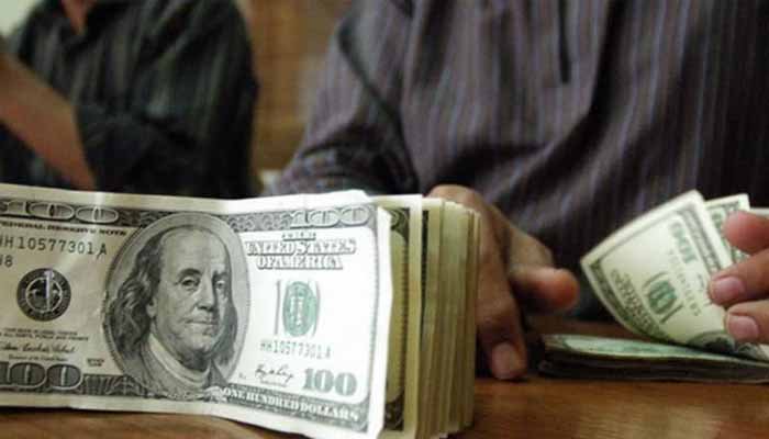 انٹربینک اور اوپن مارکیٹ میں ڈالر کی قدر میں اتار چڑھاؤ