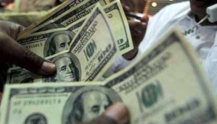 انٹربینک میں ڈالر کی قدر میں 13 پیسے کمی