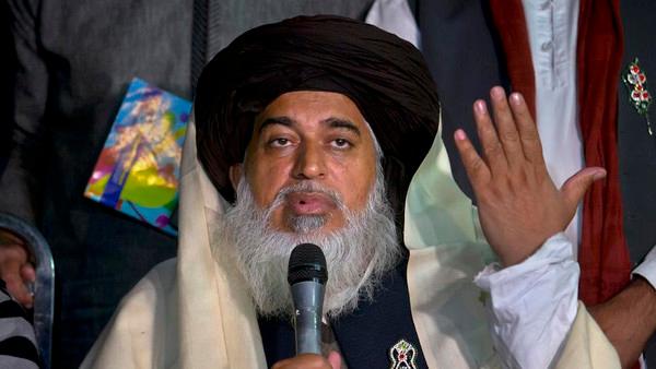 خادم حسین رضوی کو ‘حفاظتی تحویل’ میں لیا گیا ہے: وفاقی وزیر اطلاعات