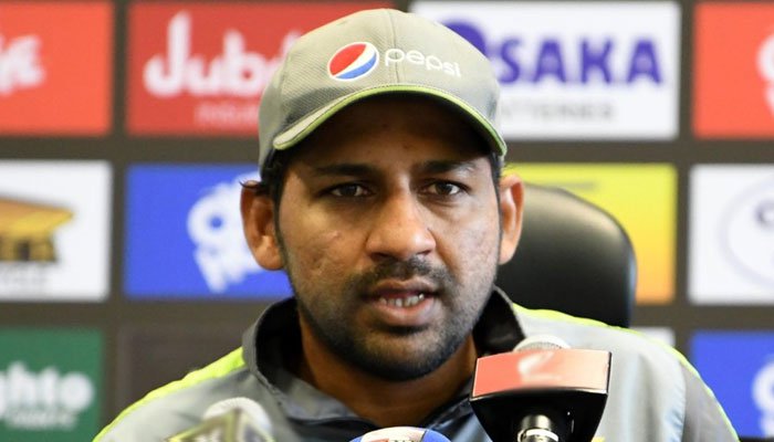 سرفراز احمد کی کپتانی کا معاملہ: کرکٹ حلقوں میں ایک بار پھر بحث چھڑ گئی