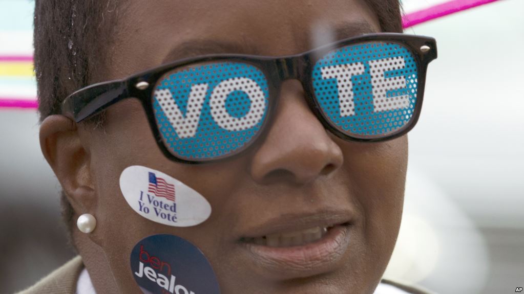 زیادہ تر ووٹر ٹرمپ کی مخالفت یا حمایت میں باہر نکلے، سروے