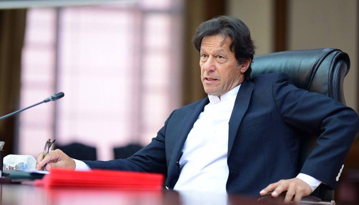 جے آئی ٹی رپورٹس پڑھنے کے باوجود لٹیروں کا دفاع کرنے والوں پر حیرت ہے: وزیراعظم