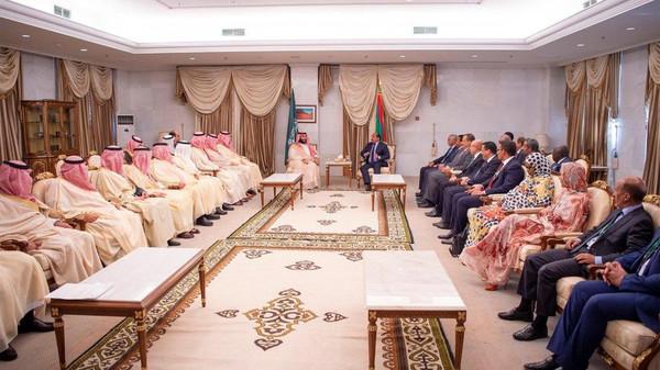 سعودی ولی عہد کی موریتانوی صدر سے بات چیت، دوطرفہ تعاون کے تین سمجھوتوں پر دستخط