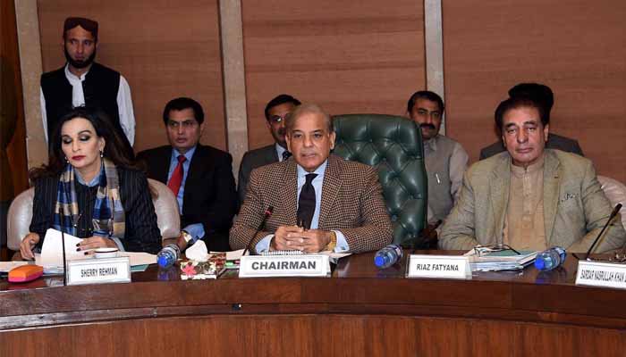 شہباز کو چیئرمین پی اے سی بنانے کیخلاف دائر درخواست کے قابل سماعت ہونے پر فیصلہ محفوظ