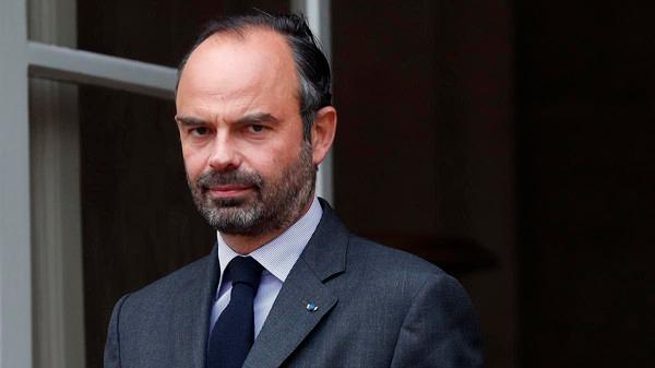 فرانس : ایندھن پر عاید ٹیکس معطل، وزیراعظم کی مظاہرین سے پُر امن رہنے کی اپیل