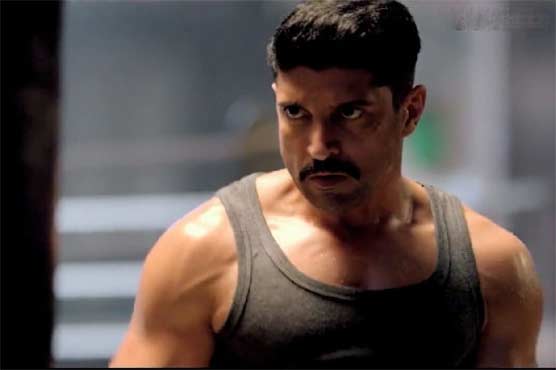 اداکار فرحان اختر باکسر بن گئے