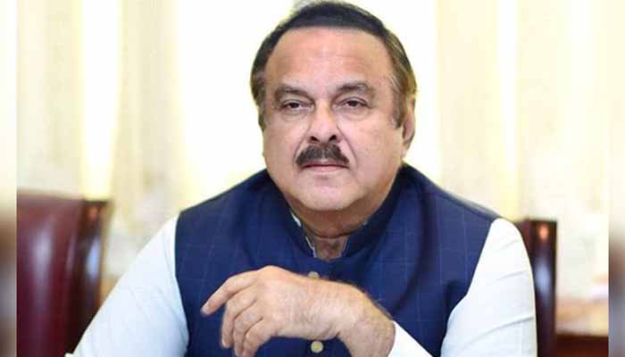 علیمہ خان کو پیغام دیا گیا ہے کہ جائیداد کا معاملہ کلیئر کریں، نعیم الحق