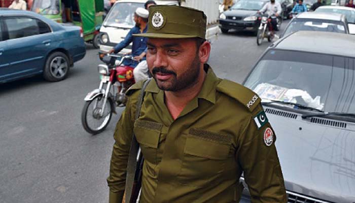 سانحہ ساہیوال کے بعد پولیس ناکوں پر کھڑے اہلکاروں کیلئے نیا ایس او پی جاری