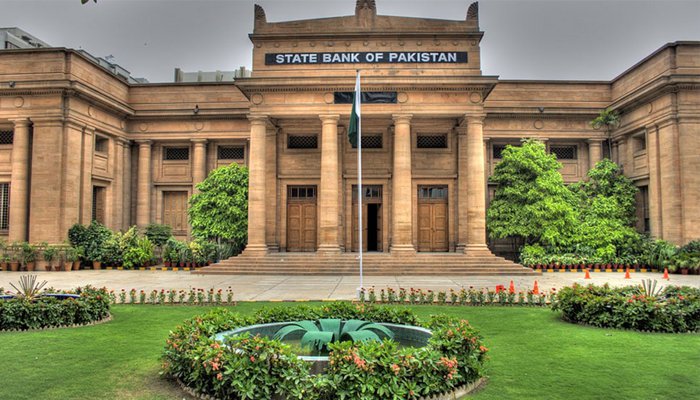 رواں مالی سال کے پہلے 6 ماہ میں تجارتی خسارہ 15 ارب 55 کروڑ ڈالر رہا