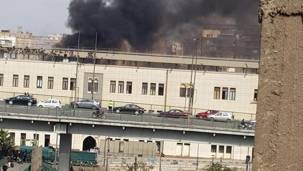 مصر : قاہرہ کے مرکزی ریلوے اسٹیشن پر آتشزدگی میں 20 افراد جاں بحق