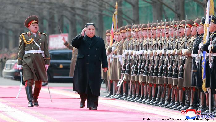 نہیں چاہتا کہ میرے بچے جوہری ہتھیاروں کا بوجھ اٹھائیں۔ کم جونگ اُن