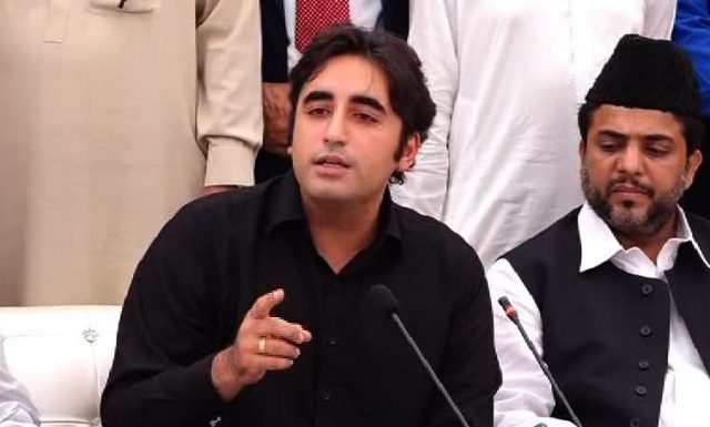 سیاہ روپ کے طور پر، کالے دھبے کی مانند