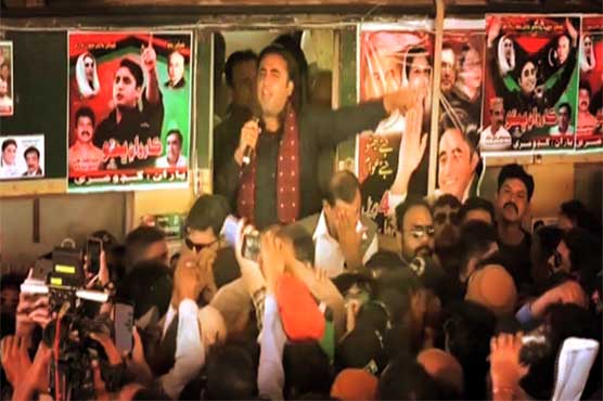 بلاول بھٹو کا ٹرین مارچ یا پاکستانی اشرافیہ کا مخصوص جمہوریت فوبیا