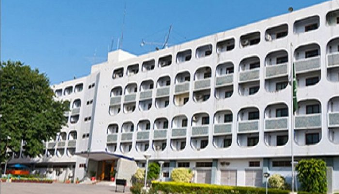 پلوامہ سے متعلق بھارتی ڈوزئیر کی تحقیقات کی، کسی پاکستانی کا تعلق ثابت نہ ہوا: دفتر خارجہ