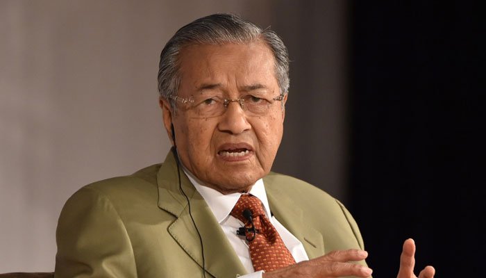 پاکستان آرمی بہت مضبوط ہے، حملہ آور کو منہ کی کھانی پڑے گی: مہاتیر محمد