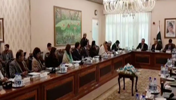 حکومت نے 5 سال میں 48 قومی اداروں کو فروخت کرنے کا فیصلہ کرلیا