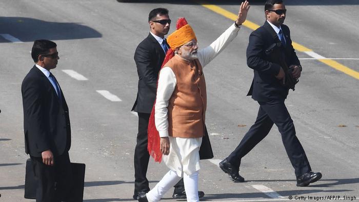 اپوزیشن دشمن کو فائدہ پہنچا رہی ہے، نریندر مودی