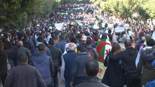 الجزائر شہریوں‌ کے پرامن احتجاج کا حق تسلیم کرے: امریکا