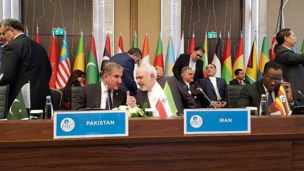 مسلمان مخالف جذبات خطرناک رجحان ہے: شاہ محود قریشی