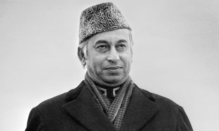 قوم  کا  محسن