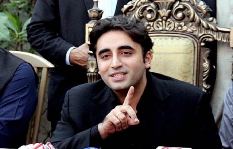 ایوانوں سے گلی محلوں تک
