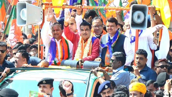 بھارت: سیاسی وفاداریاں تبدیل کرنے کا موسم