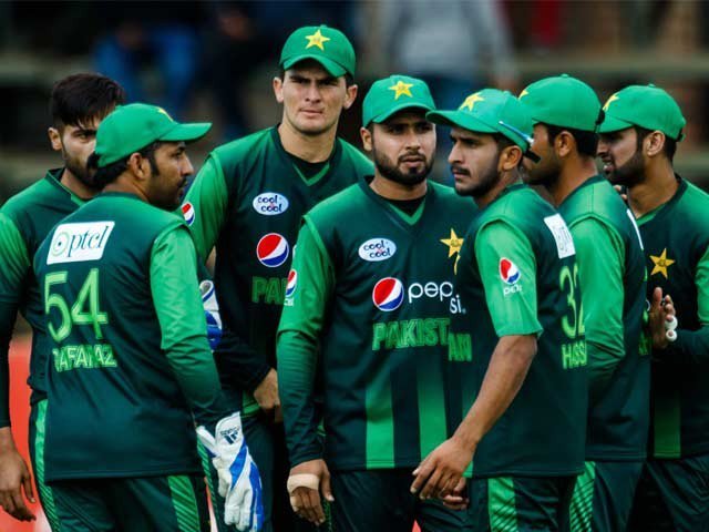 کھیل کھلاڑی اور میدان