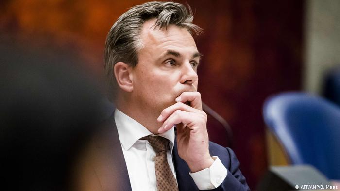 سیاسی پناہ کے متلاشیوں کے جرائم کی رپورٹ پر ڈچ وزیر مستعفی