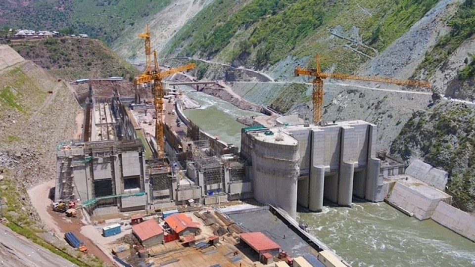 سو سے زیادہ ڈیم اور پانی کی کمی