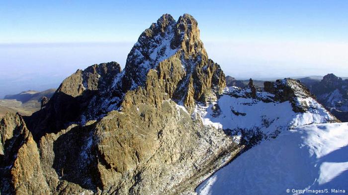 ماؤنٹ ایورسٹ سَر کرنے کی کوشش میں مزید تین کوہ پیما ہلاک