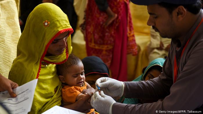 جنوبی پاکستان میں ایچ آئی وی وائرس کی وبا