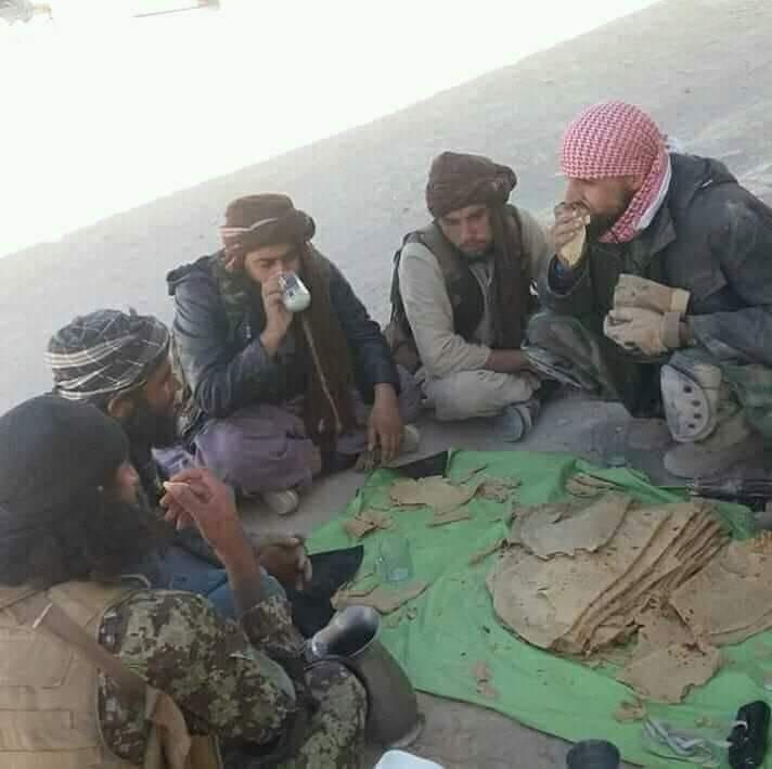 دنیا کے سپر پاور۔ ۔ ۔ فاقہ مست طالبان‎