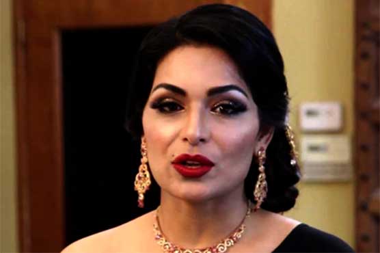 میرا نے کم سینما گھروں کو فلم انڈسٹری کے بحران کیوجہ قرار دیدیا