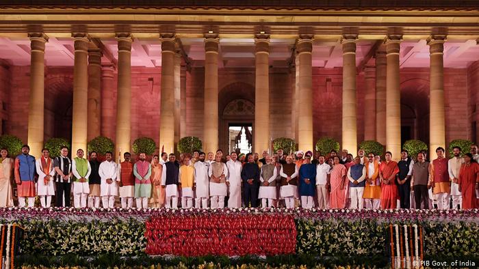 بھارت میں مودی کابینہ کے بائیس وزراء کے خلاف مجرمانہ مقدمات