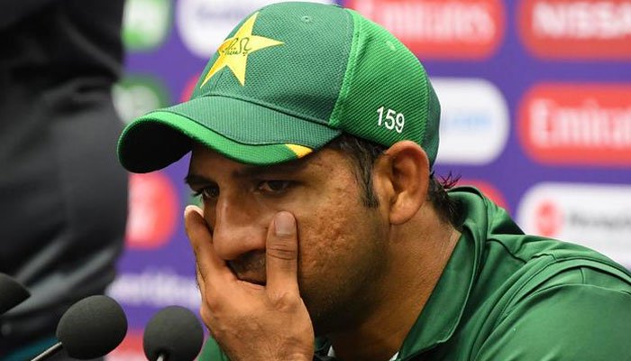 برا ہوا تو میرے ساتھ اور بھی لوگ گھر جائیں گے : سرفراز ٹیم پر پھٹ پڑے