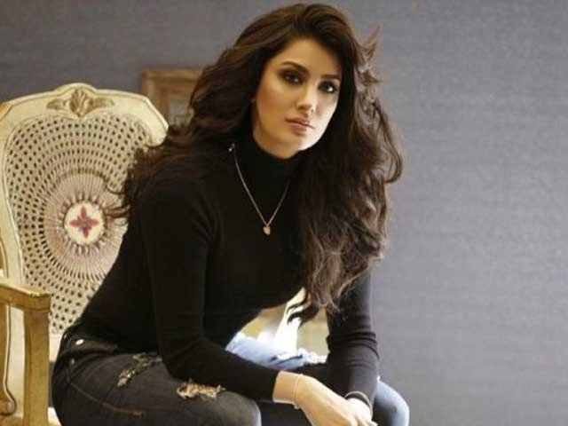 پریانکا حب الوطنی کے لبادے میں نسل پرستی کو ہوا دے رہی ہیں، مہوش حیات