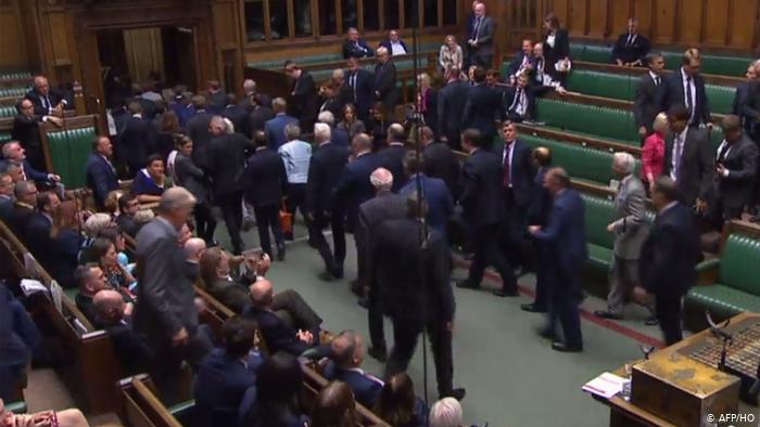 جانسن کو نیا جھٹکا: پارلیمان کی معطلی غیر آئینی، سکاٹش عدالت