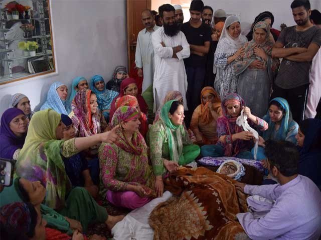 غیر ملکی میڈیا نے کشمیری نوجوان کی شہادت سے متعلق بھارتی جھوٹ کا پردہ چاک کر دیا