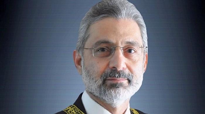 جسٹس قاضی کیخلاف صدارتی ریفرنس کی سماعت کرنے والا لارجر بینچ ٹوٹ گیا